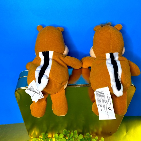 DISNEY EXCLUSIVE NWOT VTG 90s CHIP & DALE COLLECTIBLE RETIRED BEAN BAG PLUSH - Picture 3 of 10